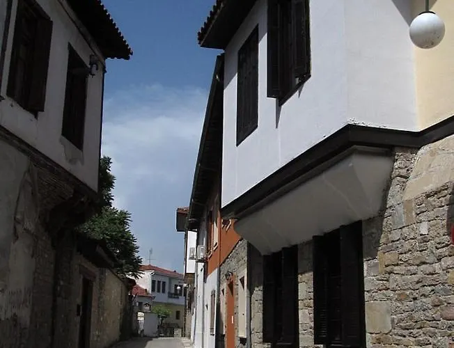 παραδοσιακή κατοικία-παλιά πόλη * Trikala (Thessaly)